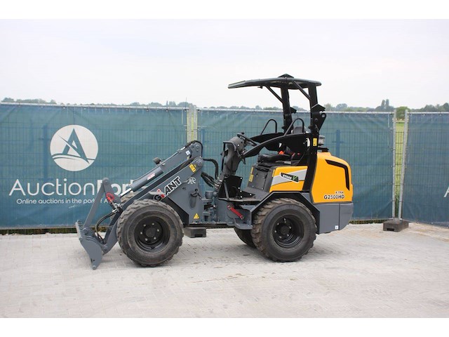 Wiellader giant g2500hd diesel 18.5kw 2020 - afbeelding 1 van  1