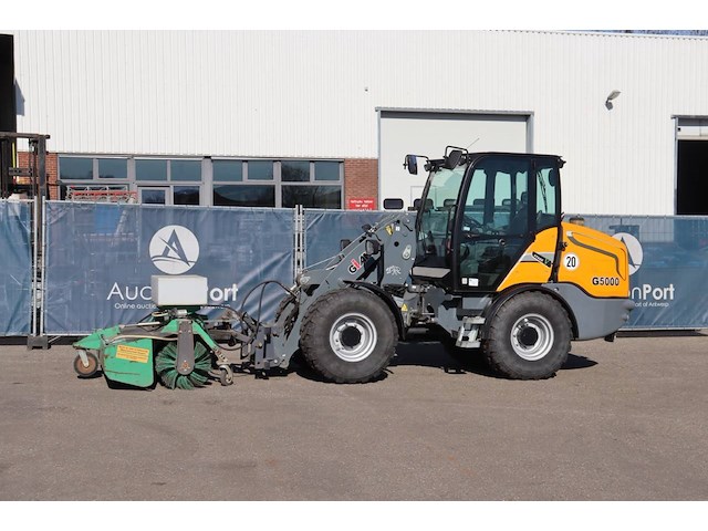 Wiellader giant g5000 diesel 55kw - afbeelding 1 van  1