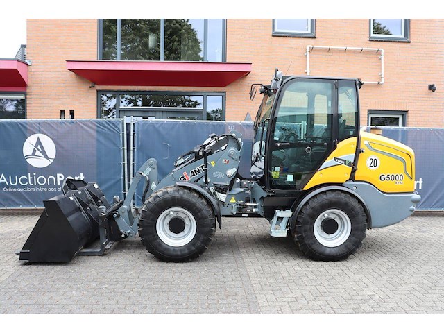 Wiellader giant g5000 x-tra diesel 55kw 2024 - afbeelding 1 van  1