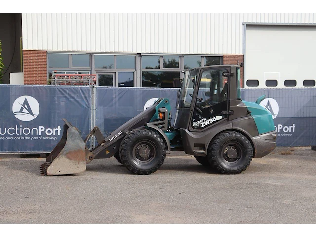 Wiellader hitachi zw95 diesel 55.4kw 2015 - afbeelding 1 van  1