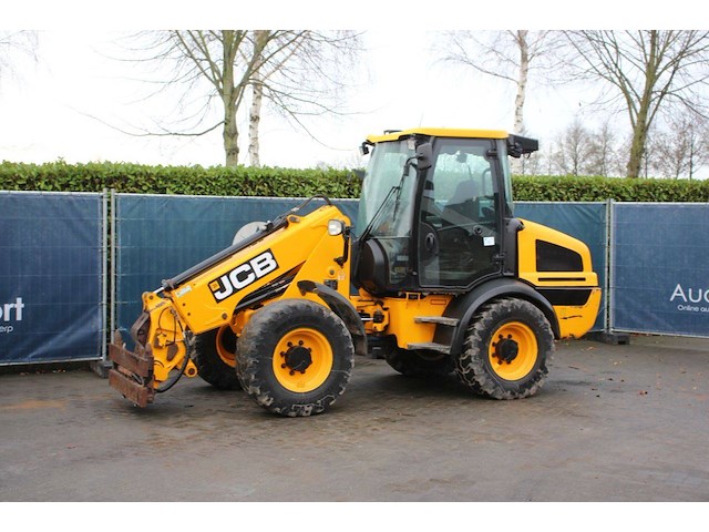 Wiellader jcb tm220 diesel 54kw 2022 - afbeelding 1 van  1