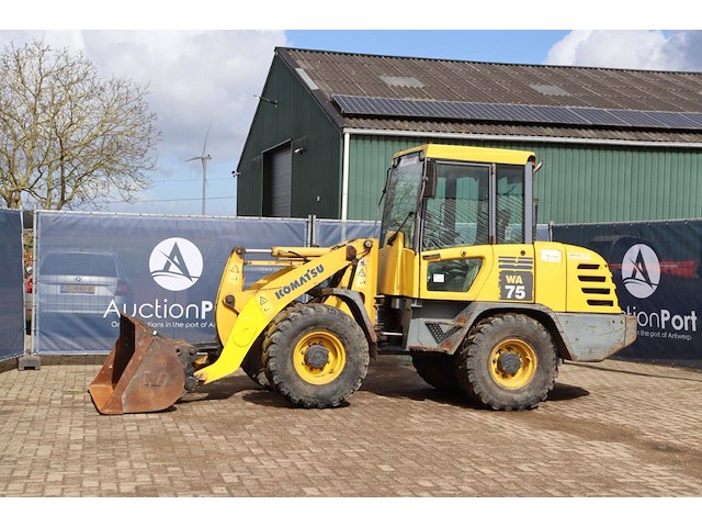 Wiellader komatsu wa75-3 diesel 2003 - afbeelding 1 van  1