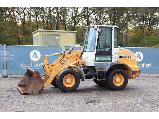 Wiellader liebherr l507 diesel 46kw 2006 - afbeelding 1 van  1