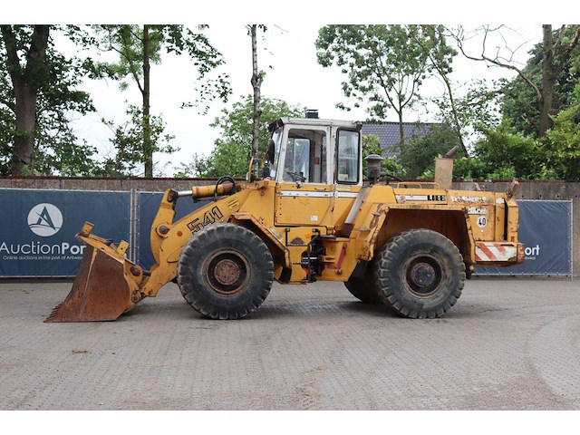 Wiellader liebherr wheel l541 diesel 118kw 1990 - afbeelding 1 van  1