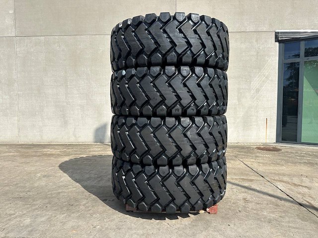 Wielladerbanden forcestone 26.5-25 nieuw - afbeelding 1 van  1