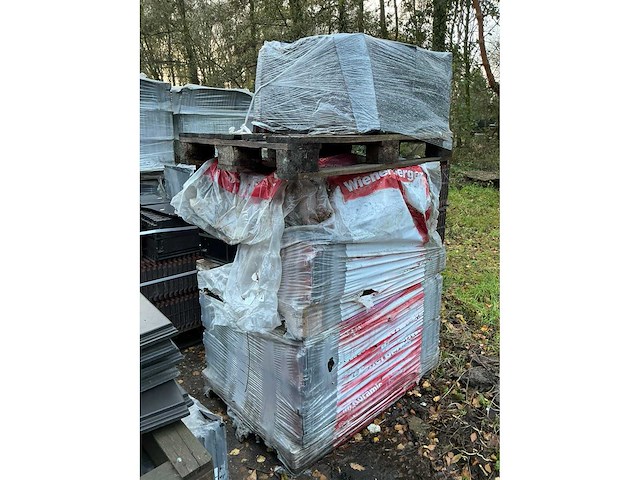 Wienerberger datura geglazuurd partij dakpannen - afbeelding 3 van  5