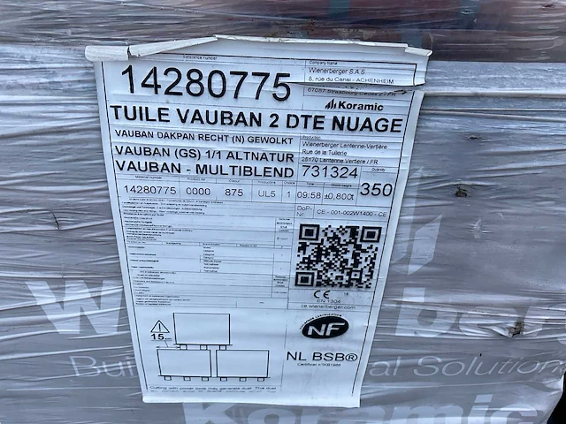 Wienerberger koramic vauban vlakke dakpannen - afbeelding 3 van  4