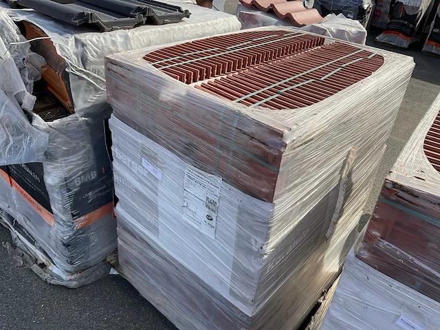 Wienerberger koramic vauban vlakke dakpannen - afbeelding 2 van  4