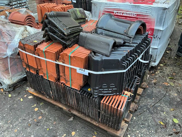 Wienerberger storm 993 partij dakpannen - afbeelding 1 van  4