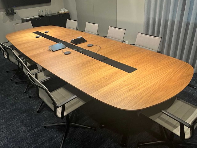 Wiesner hager design vergadertafel 410x143 - afbeelding 3 van  9