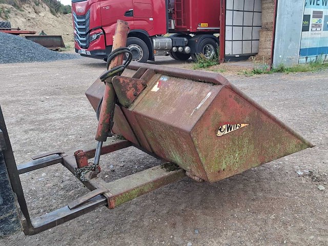 Wifo ho 950 hydraulische kiepbak – 359 kg – voor verreiker/voorlader - afbeelding 1 van  7