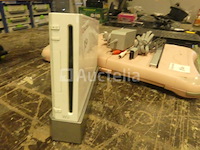 Wii-console met accessoires - afbeelding 4 van  5