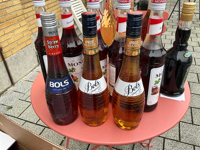 Wijn, likeuren en siroop (25x) - afbeelding 5 van  7