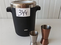 Wijnkoeler braun en maatbekers - afbeelding 1 van  3