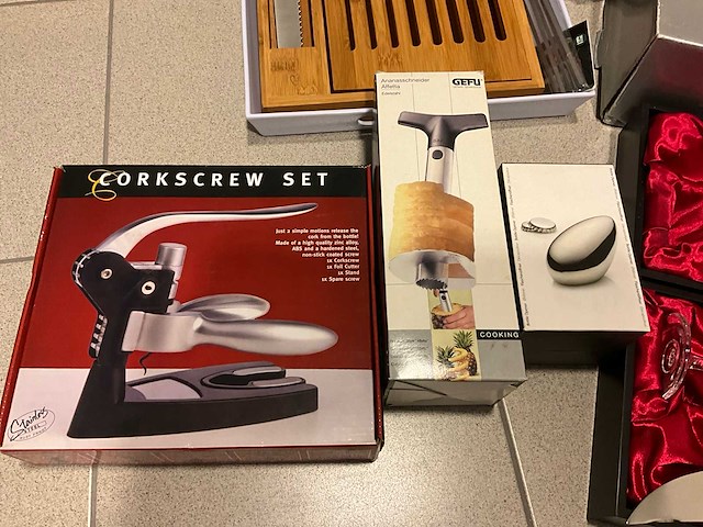 Wijnkoelkast en diverse accesoires - afbeelding 16 van  19