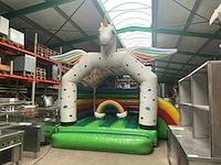 Wiki inflateble springkussen “unicorn”