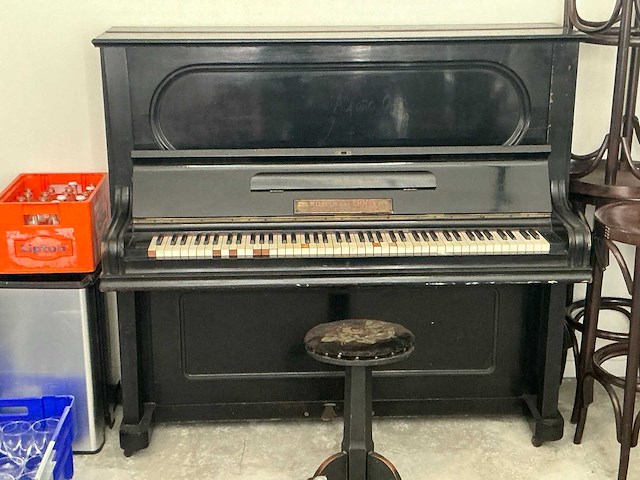 Wilhelm emmer buffet piano - afbeelding 1 van  5
