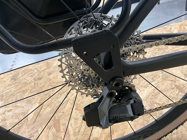 Wilier adlar rival gravelfiets - afbeelding 9 van  19