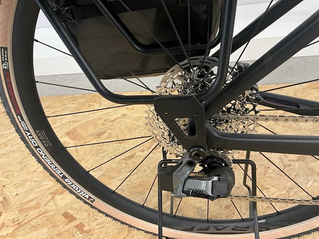 Wilier adlar rival gravelfiets - afbeelding 17 van  19