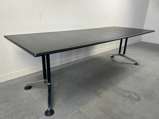 Wilkhahn - vergadertafel - afbeelding 1 van  8