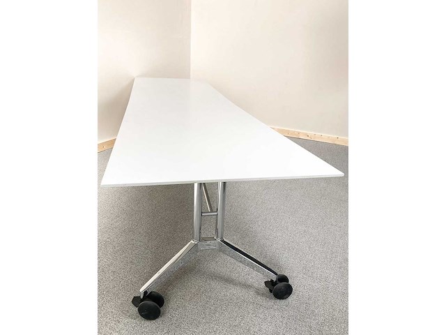 Wilkhahn - verrijdbaar/opklapbaar - confair - vergadertafel - afbeelding 5 van  6
