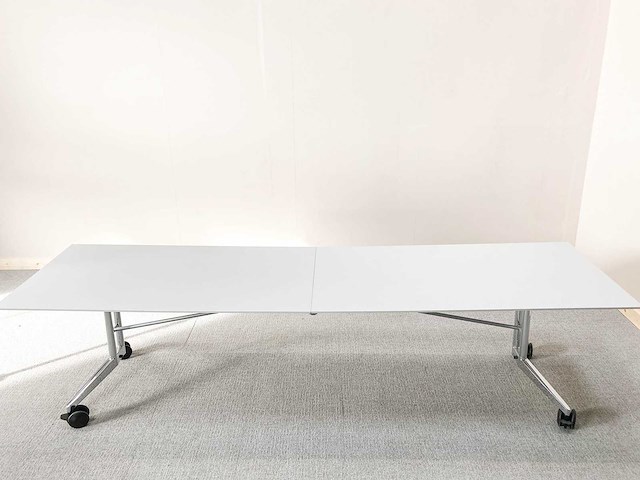 Wilkhahn - verrijdbaar/opklapbaar - confair - vergadertafel - afbeelding 1 van  5