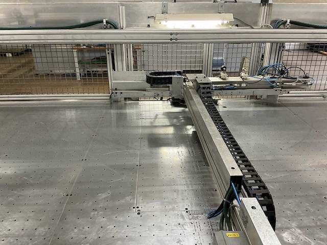 Willems / titan - 05-001 - surjeteer / afboording tapijt textiel machine - 2005 - afbeelding 3 van  12