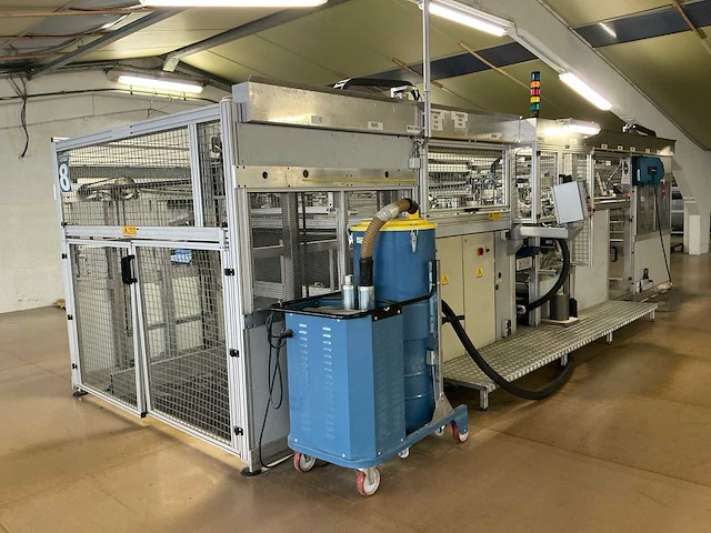 Willems / titan - 05-001 - surjeteer / afboording tapijt textiel machine - 2005 - afbeelding 5 van  12