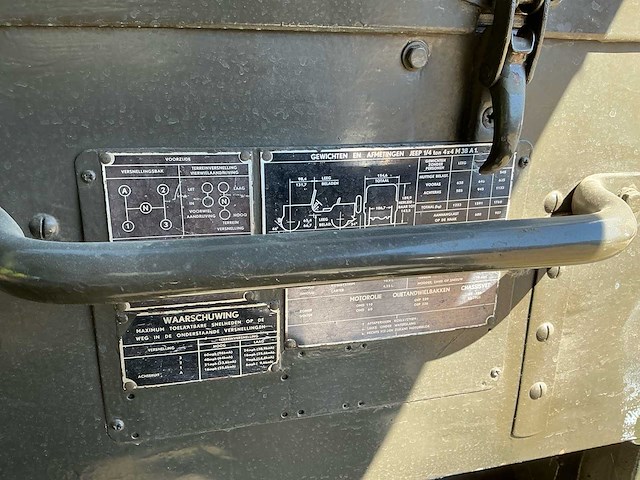 Willys overland cj-5 cj5 oldtimer - afbeelding 9 van  28