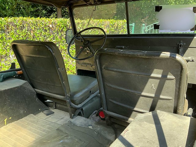 Willys overland cj-5 cj5 oldtimer - afbeelding 4 van  31
