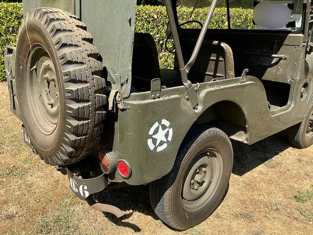Willys overland cj-5 cj5 oldtimer - afbeelding 2 van  2