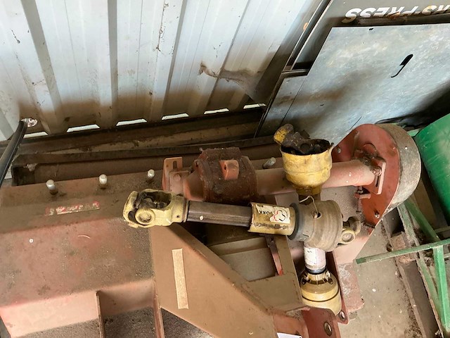 Wimat gedragen klepelmaaier - afbeelding 4 van  4