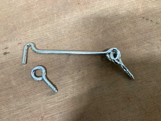 Windhaak met 2 schroefogen (50x) - afbeelding 1 van  3