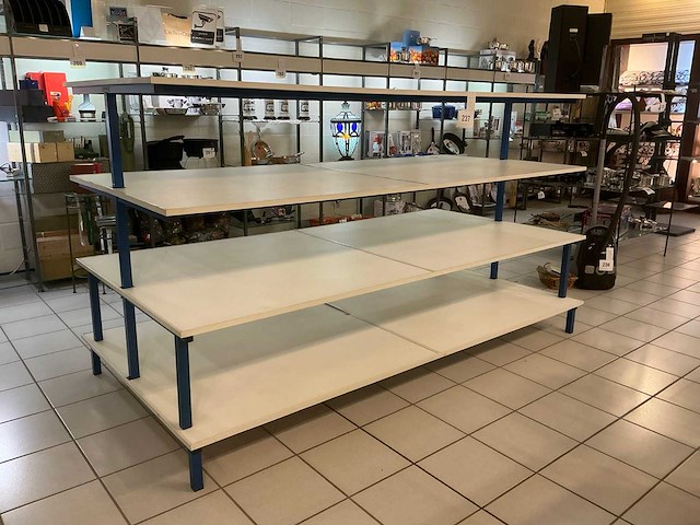Winkel meubel - afbeelding 1 van  3