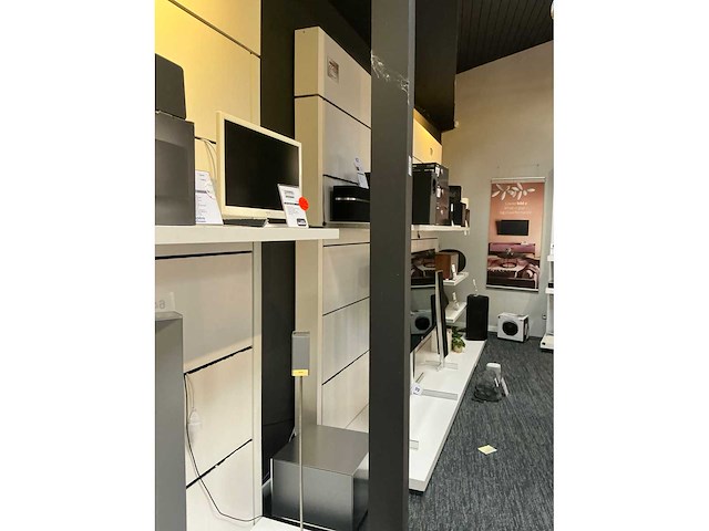 Winkel meubilair (13 lopende meter) - afbeelding 6 van  6