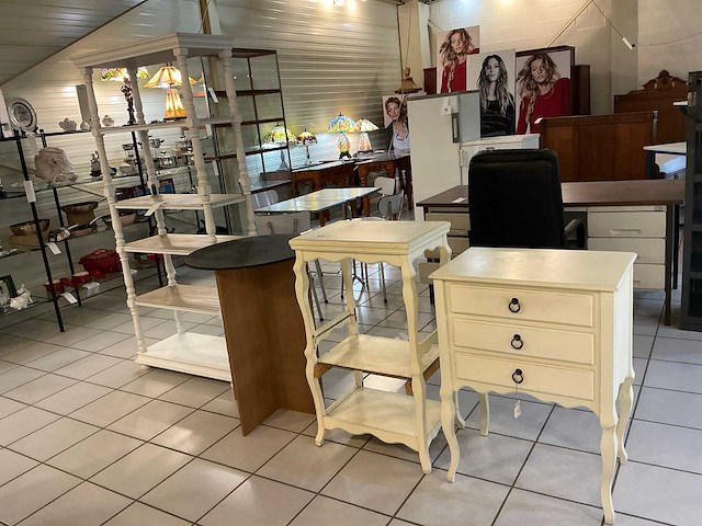 Winkel meubilair (4x) - afbeelding 2 van  8