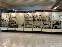 Winkel meubilair-presentatiekasten - afbeelding 1 van  5