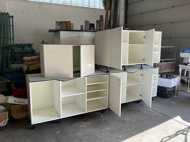 Winkel meubilair - afbeelding 1 van  7