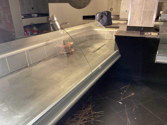 Winkel toonbank en achteropbouw - afbeelding 24 van  29