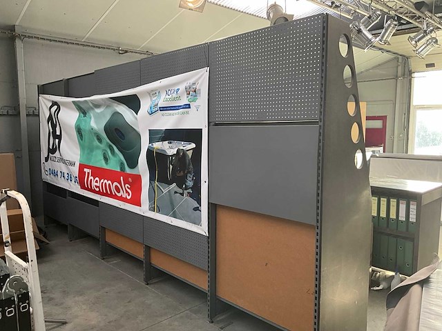 Winkel toonbank - afbeelding 13 van  18