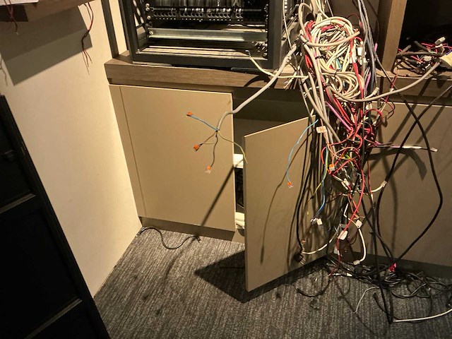 Winkel wandmeubel - afbeelding 2 van  6