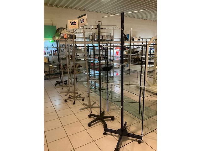 Winkeldisplays (7x) - afbeelding 1 van  3