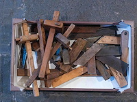 Winkelhaken en kruishouten - afbeelding 1 van  1