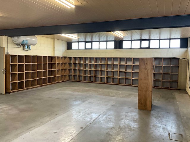 Winkelinrichting voor wijn en drank (15x) - afbeelding 5 van  8