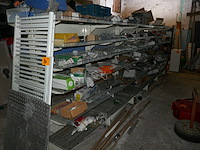 Winkelstelling met metalen manden + inhoud - afbeelding 9 van  16