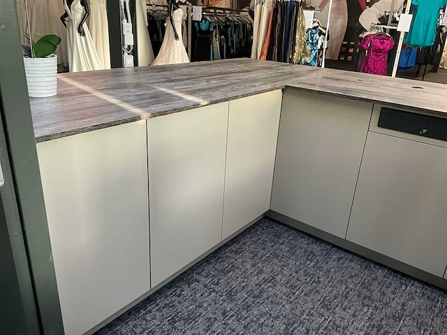 Winkeltoog/toonbank - afbeelding 16 van  16