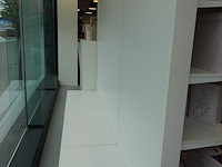 Winkelwand – 3 units jl-wand met etalagezijde | hout & metaal - afbeelding 4 van  4