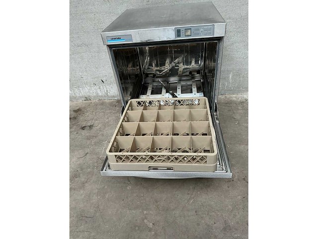 Winterhalter - gs 302 - korvenvaatwasmachine - afbeelding 6 van  6