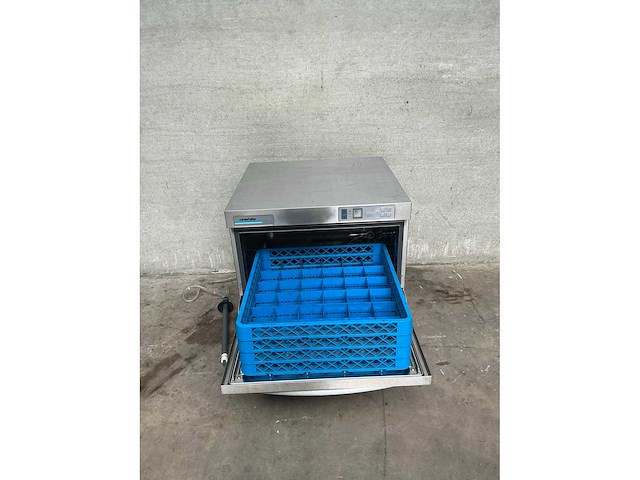 Winterhalter - gs215 - korvenvaatwasmachine - afbeelding 2 van  2