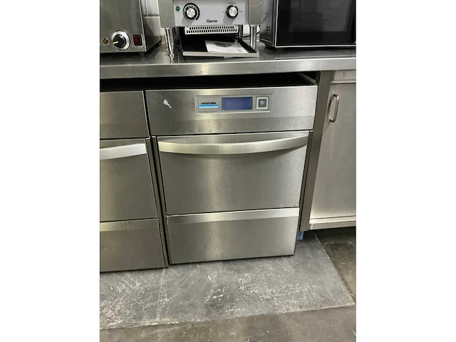 Winterhalter - uc-m - korvenvaatwasmachine - afbeelding 2 van  3
